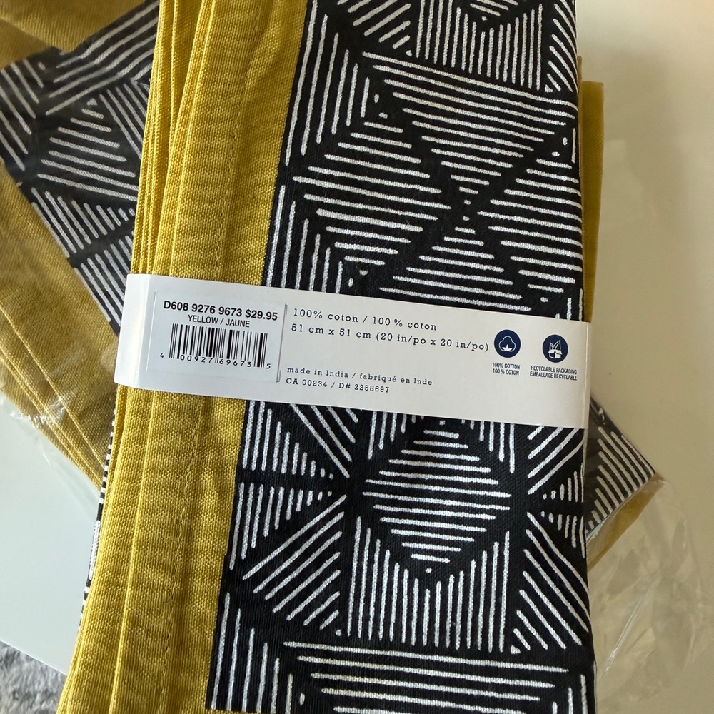 Geometric Black & Yellow Cotton Napkins - 2 Sets of 4, brand new